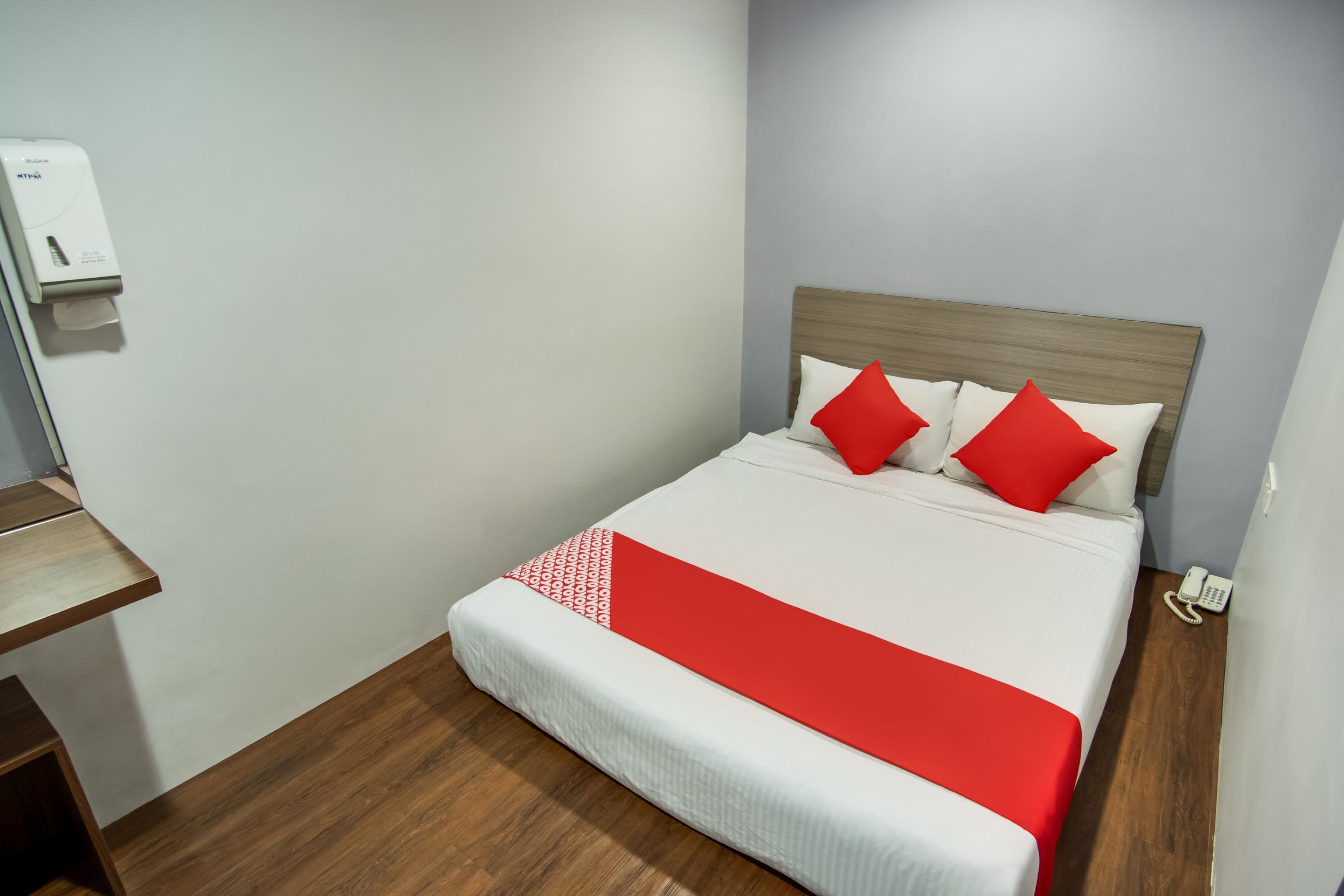 Oyo 89480 Dream House Hotel Skudai Eksteriør bilde