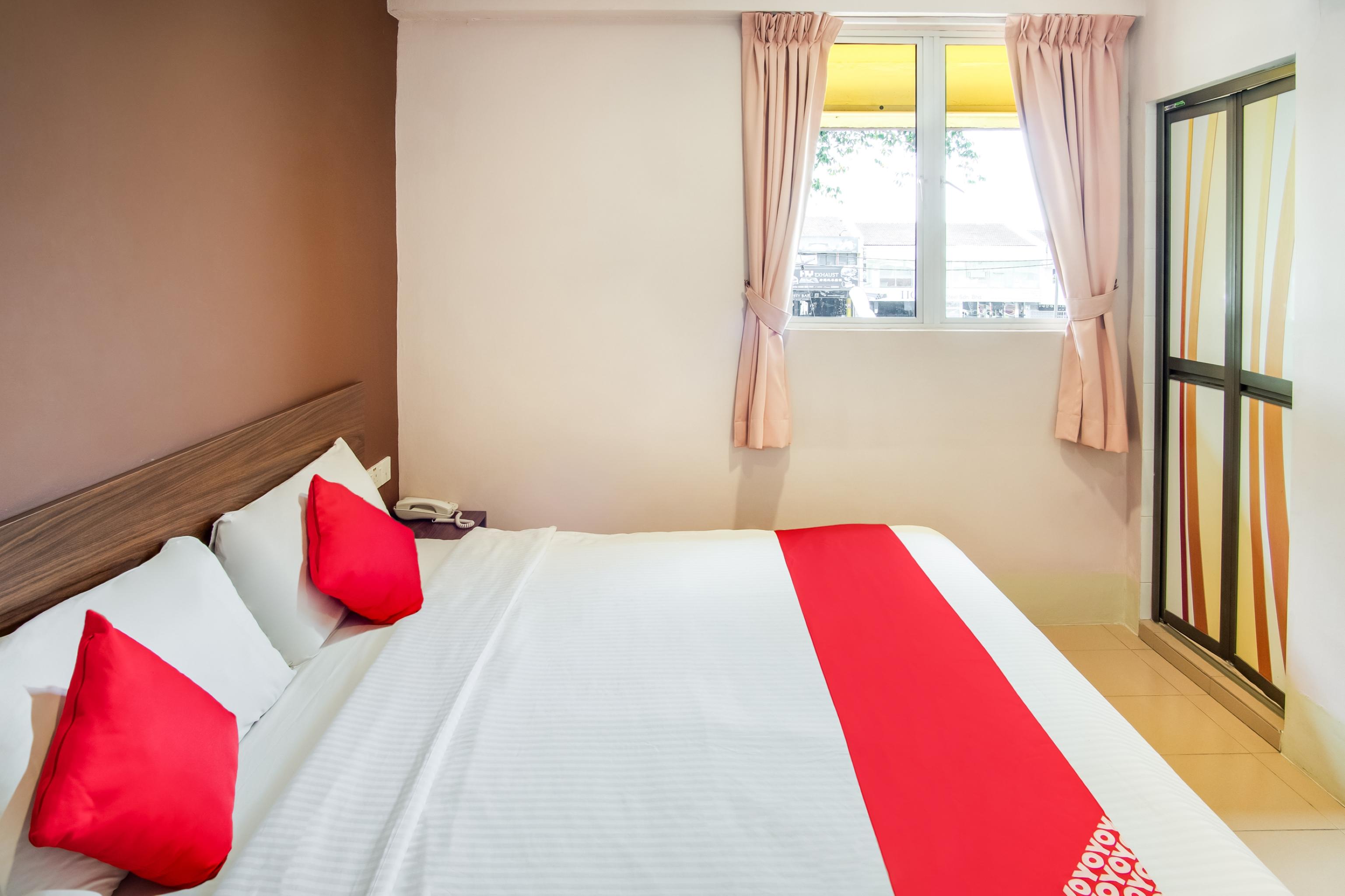 Oyo 89480 Dream House Hotel Skudai Eksteriør bilde