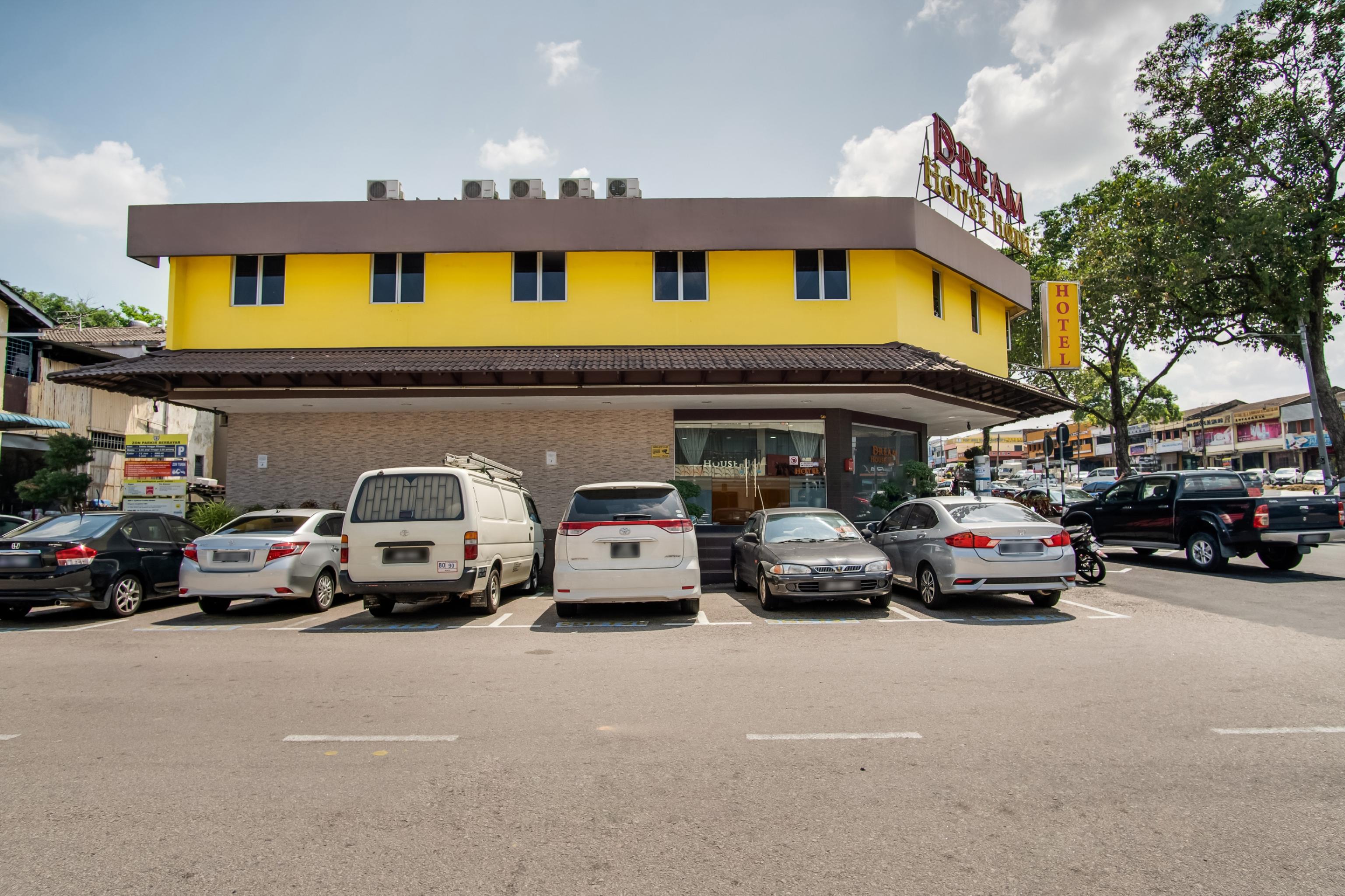 Oyo 89480 Dream House Hotel Skudai Eksteriør bilde