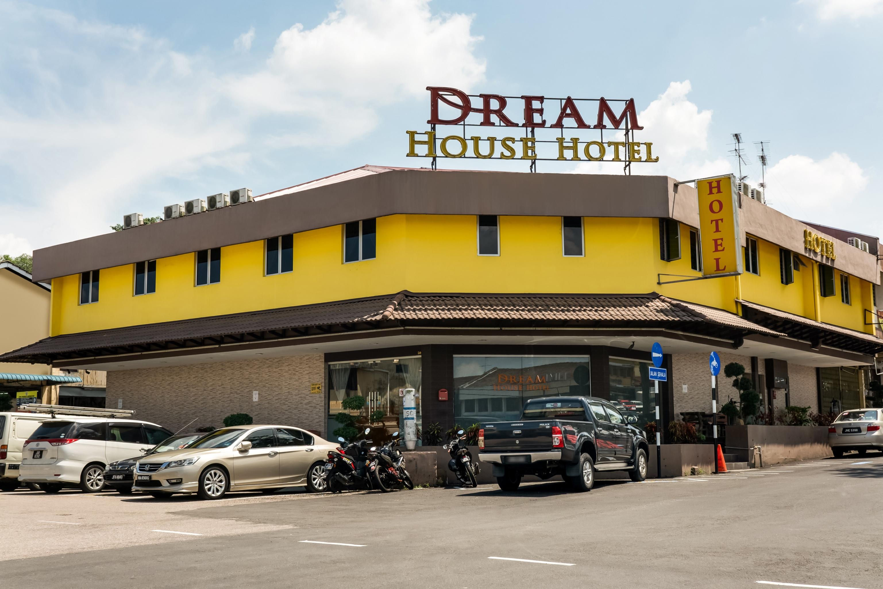 Oyo 89480 Dream House Hotel Skudai Eksteriør bilde
