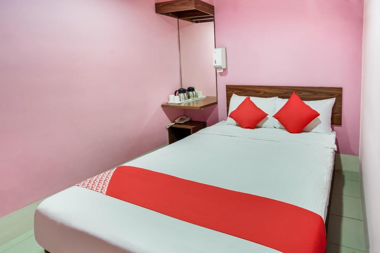 Oyo 89480 Dream House Hotel Skudai Eksteriør bilde