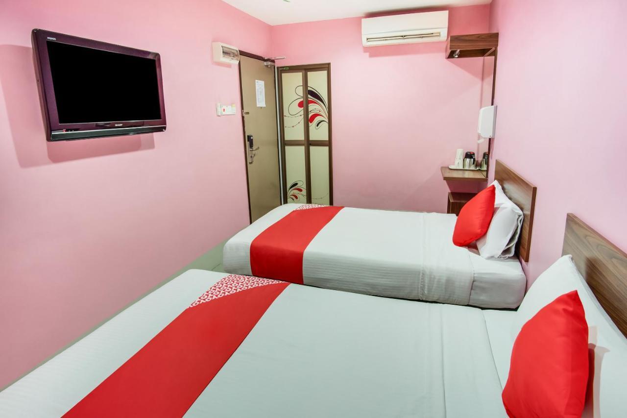Oyo 89480 Dream House Hotel Skudai Eksteriør bilde